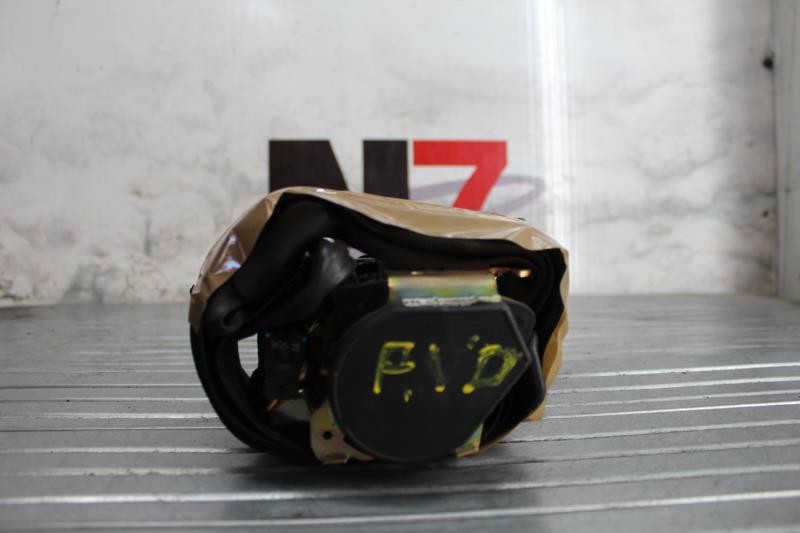 Ceinture avant droit