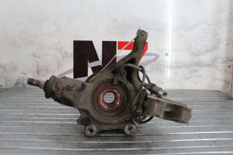 Fusee avant gauche