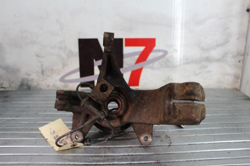 Fusee avant gauche