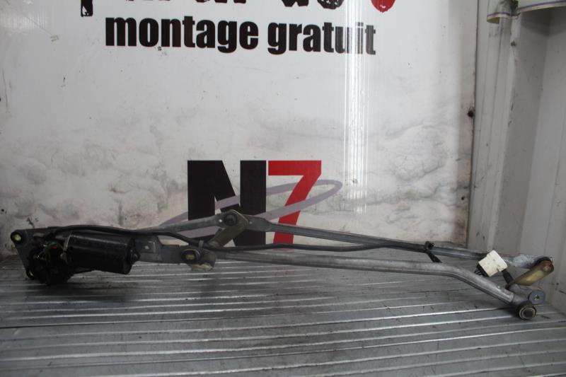 Moteur essuie glace avant