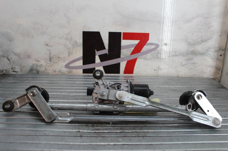 Moteur essuie glace avant