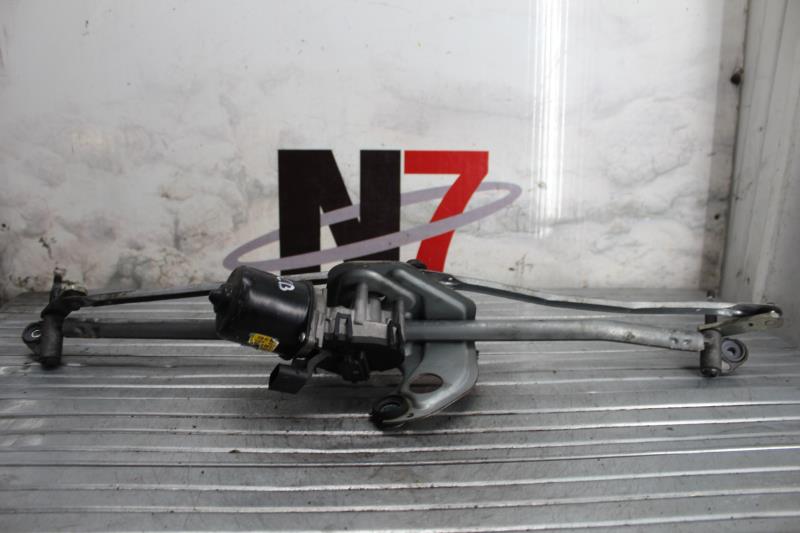 Moteur essuie glace avant