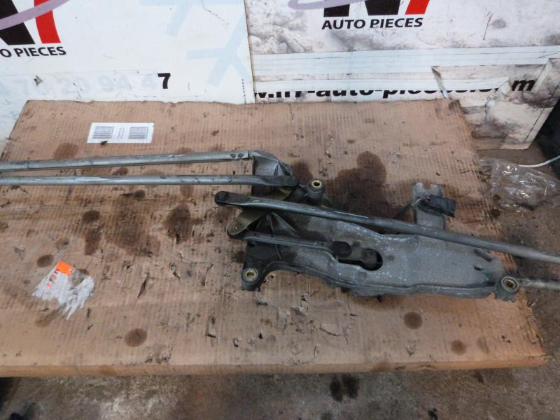 Moteur essuie glace avant