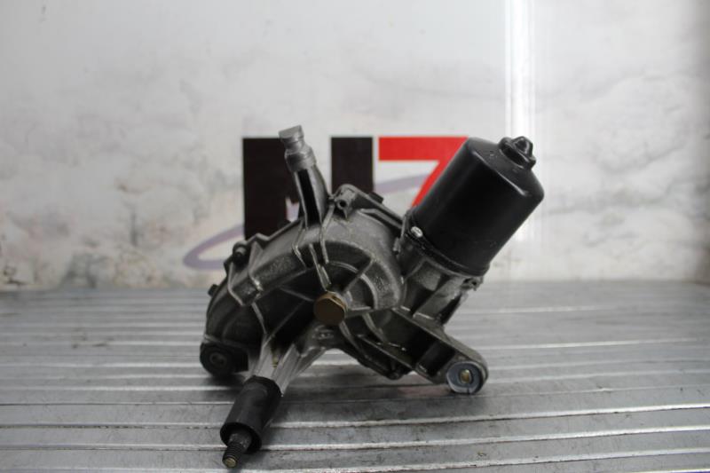 Moteur essuie glace avant droit