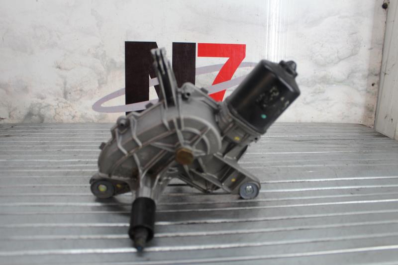 Moteur essuie glace avant droit