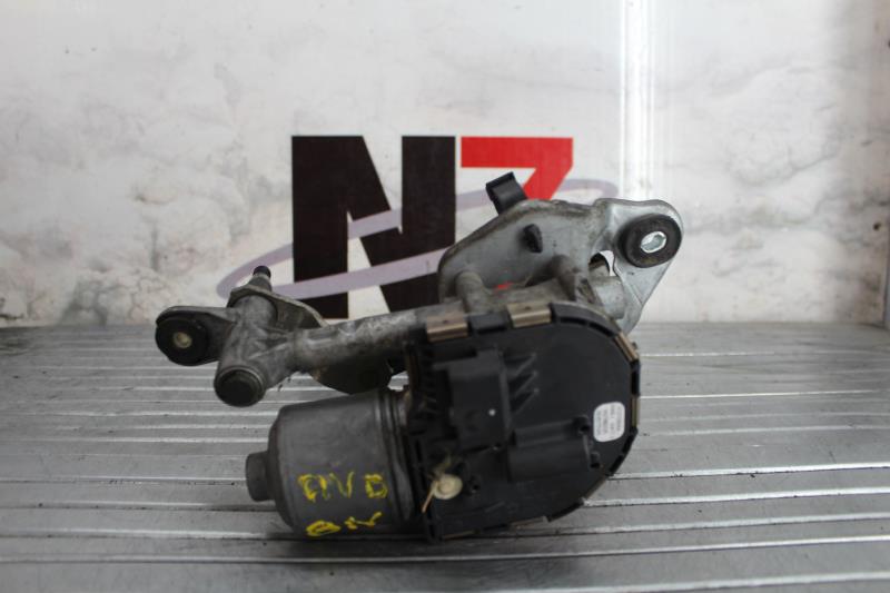 Moteur essuie glace avant droit