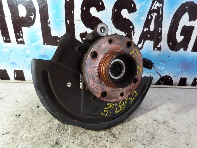 Fusee avant gauche