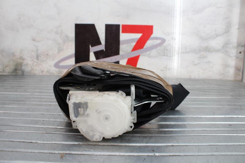 Ceinture avant droit
