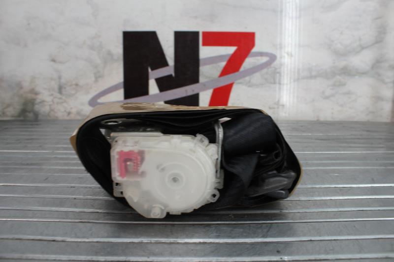 Ceinture avant gauche