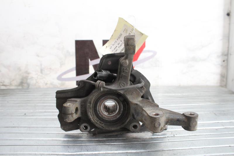 Fusee avant gauche