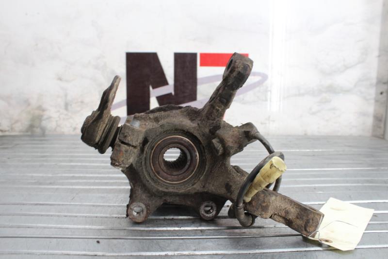 Fusee avant gauche
