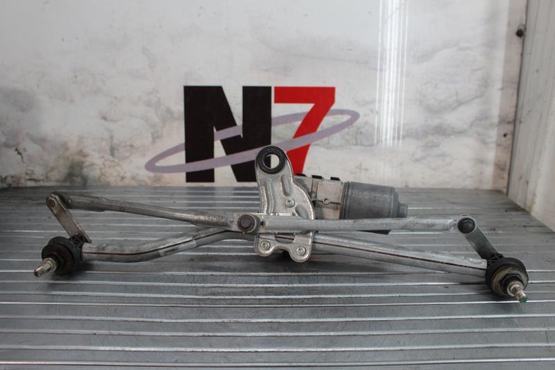 Moteur essuie glace avant