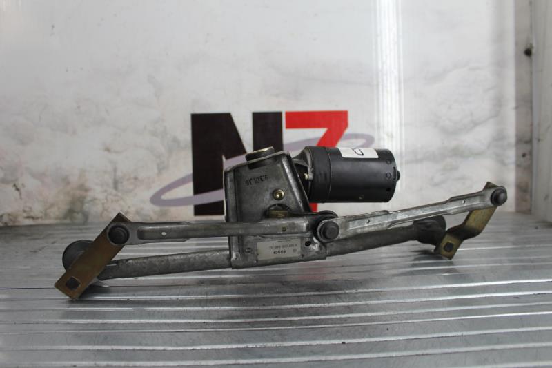 Moteur essuie glace avant