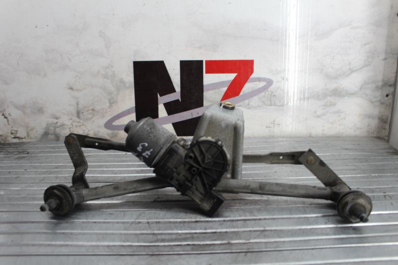 Moteur essuie glace avant