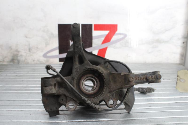 Fusee avant gauche