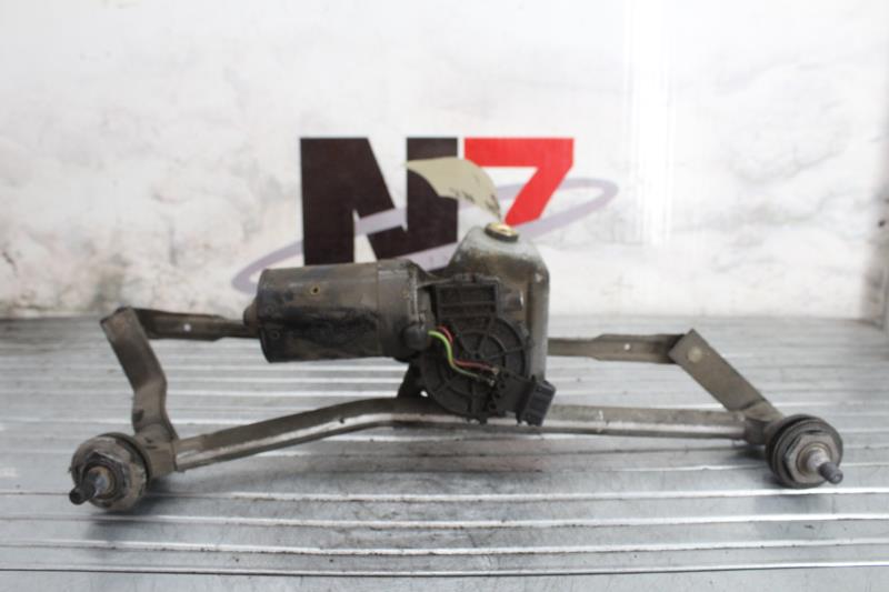Moteur essuie glace avant