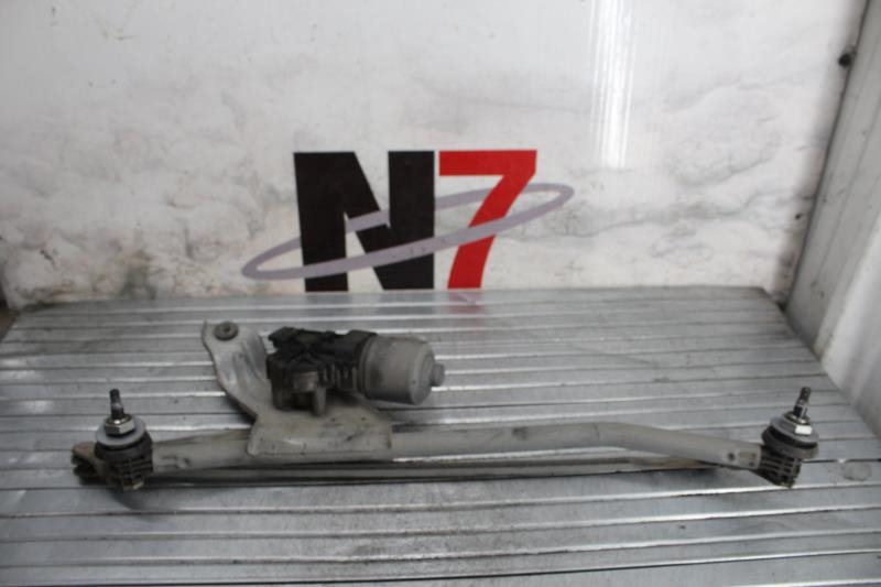 Moteur essuie glace avant