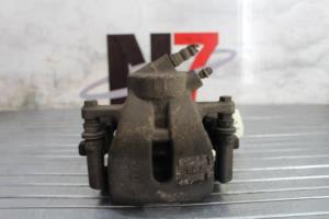Etrier avant gauche (freinage)