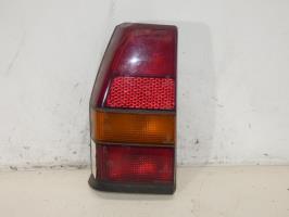 Fanale posteriore principale sinistro (luci)