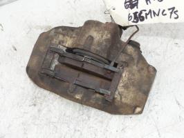 Etrier avant gauche (freinage)