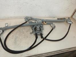 Moteur leve vitre avant droit