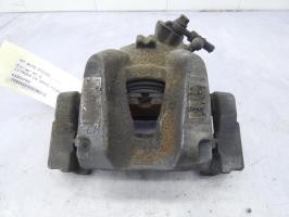 Estribo delantero izquierdo (freno)