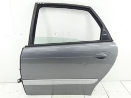 Puerta trasera izquierda