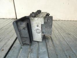 Bloc ABS (freins anti-blocage)