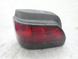 Fanale posteriore principale sinistro (luci)