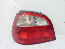Fanale posteriore principale sinistro (luci)