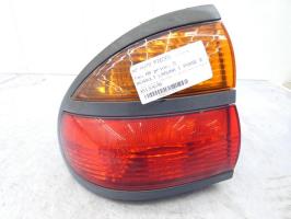 Fanale posteriore principale sinistro (luci)