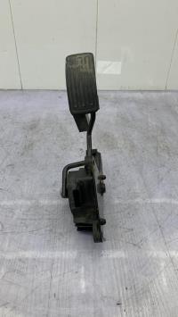 Pedale acceleratore
