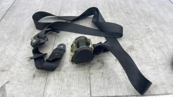 Ceinture arriere droit