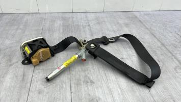 Ceinture avant gauche