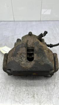 Etrier avant gauche (freinage)