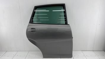 Puerta trasera derecha