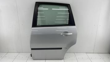 Puerta trasera izquierda