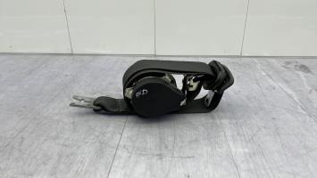 Ceinture avant droit