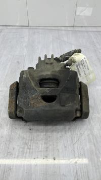Etrier avant gauche (freinage)