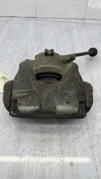 Etrier avant gauche (freinage)