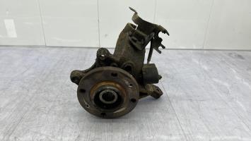 Fusee avant gauche