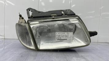 Gruppo ottico anteriore principale destro (luci)(faro)