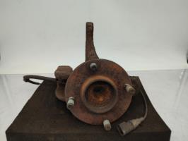 Fusee avant gauche
