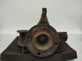 Fusee avant gauche