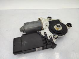 Moteur leve vitre avant droit