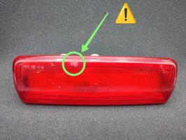 Feu arriere stop central