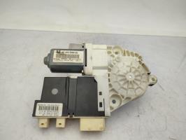 Moteur leve vitre avant droit