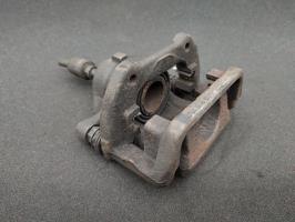 Etrier arriere droit (freinage)