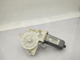 Moteur leve vitre avant droit
