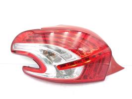 Fanale posteriore principale sinistro (luci)